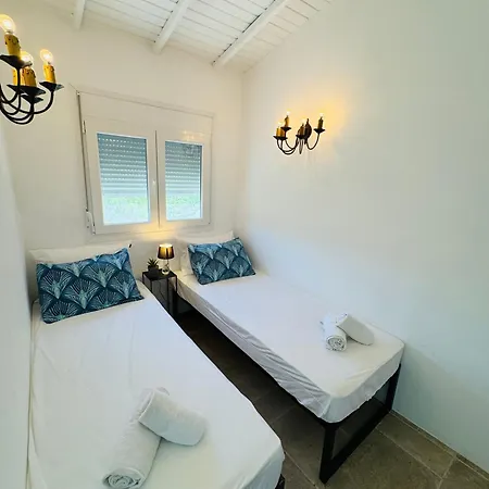 Sani Nature Retreat - Elegant By Forest And Sea Apartment *